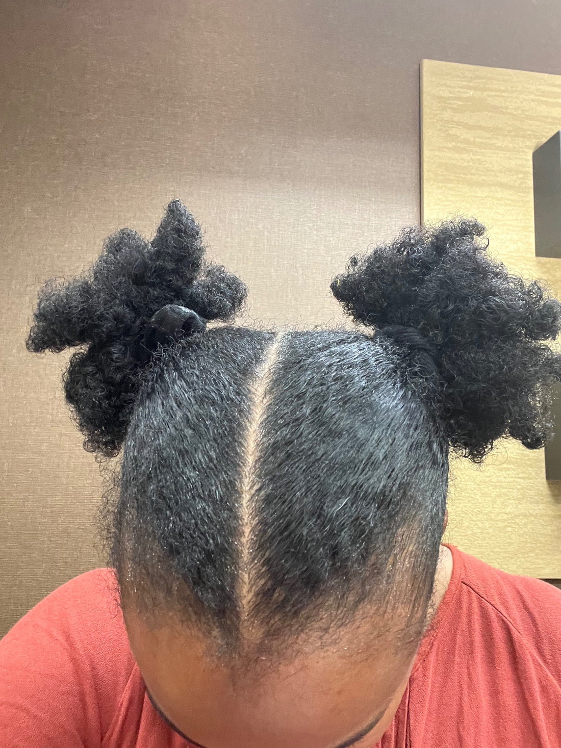 The Importance of Moisturizing Your Hair: Unlock the Secrets to Healthy Tresses